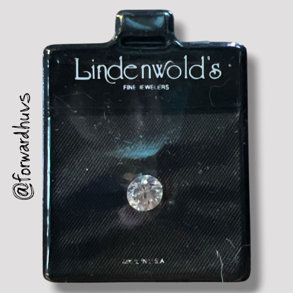 Lindenwold’s CZ Round Stone with Original Card